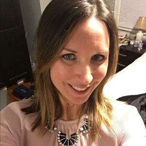 Meet your Posher, Caroline